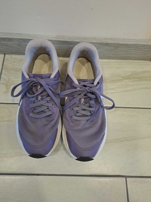 Маратонки Nike лилави