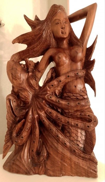 Sculptura din lemn masiv Art-Nouveau de dimensiuni mari piesa cu o luc