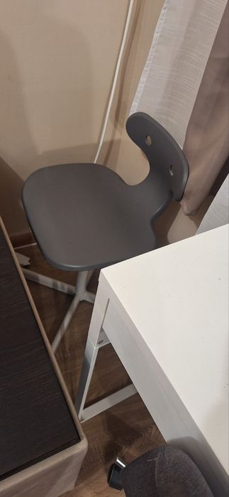 Бюро IKEA Micke + стол