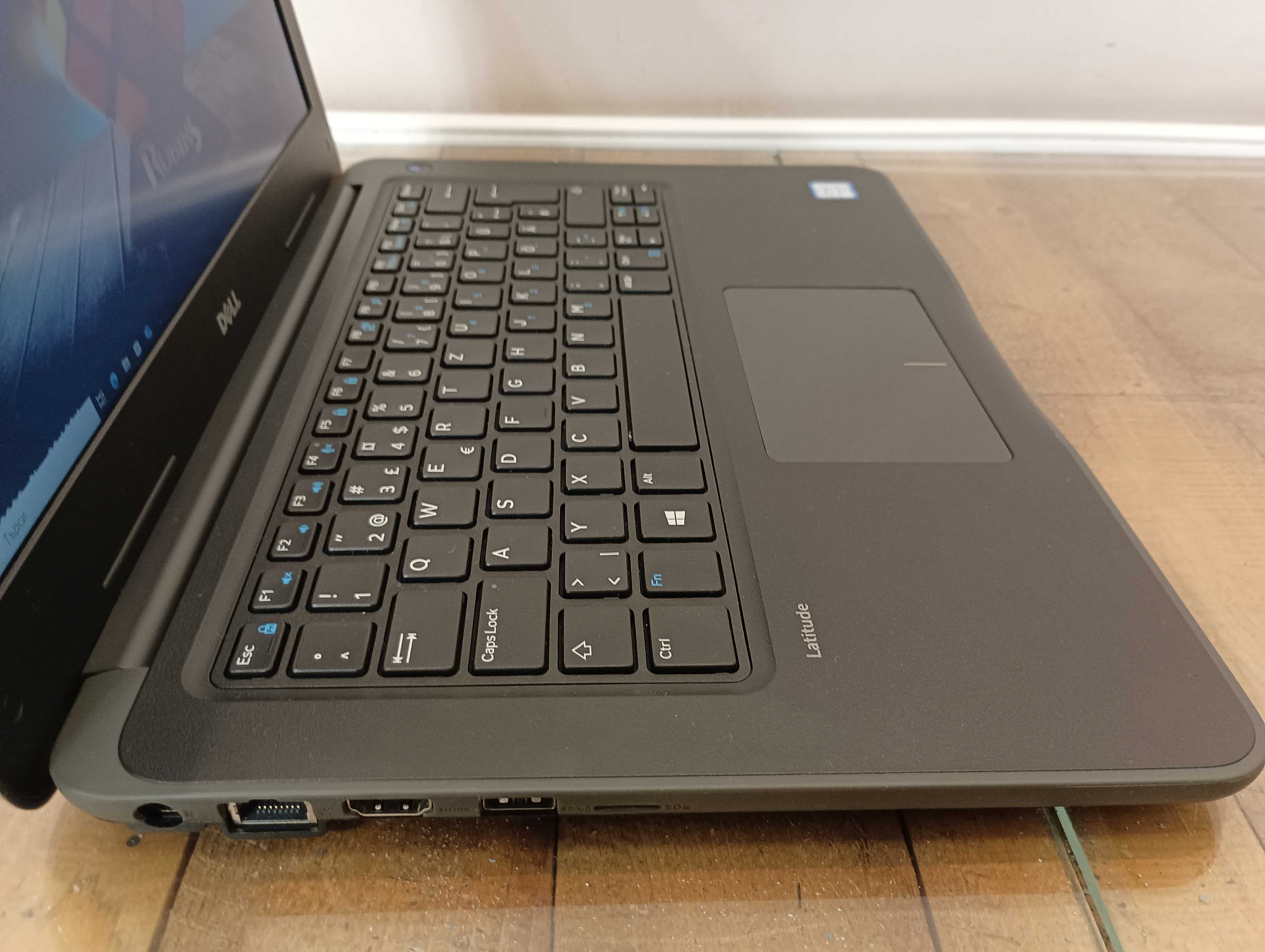 Лаптоп Dell Latitude 3380 - i3 6006U