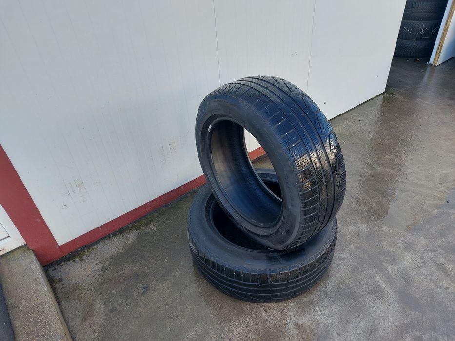 75 lei bucata! Doua anvelope M+S/IARNA 225 55 17 Pirelli