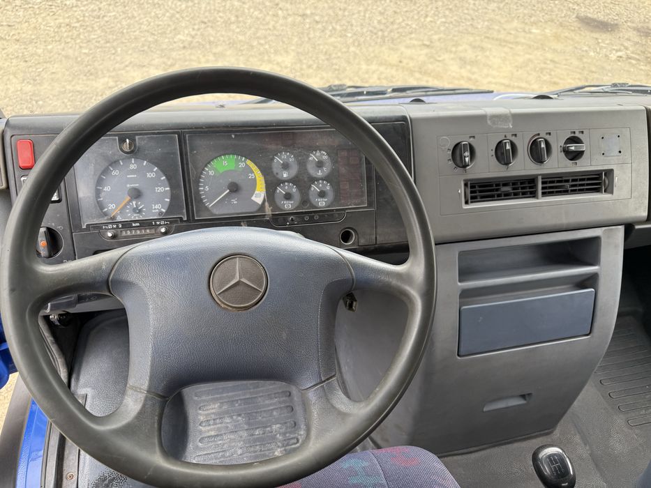 Mercedes vario doka 814