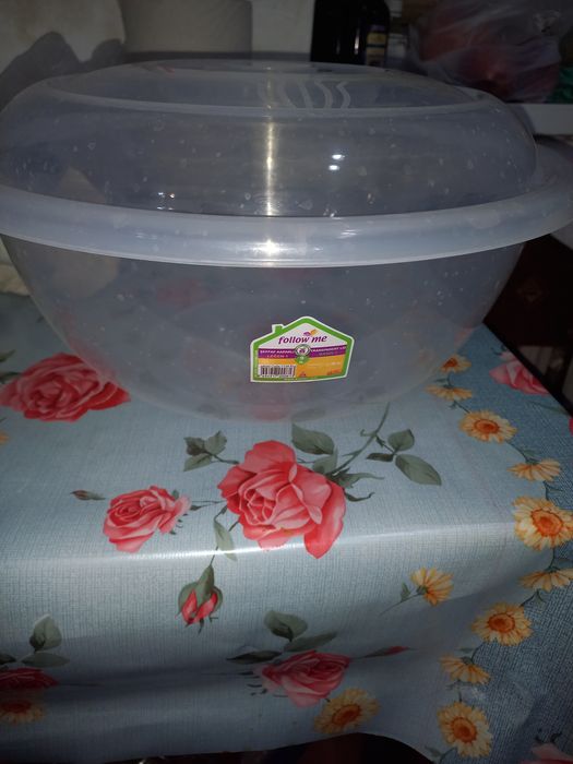 Тазик новый с крышкой 10 литров