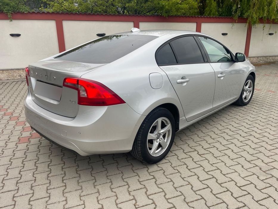 Volvo S60 D4 / automata / stare impecabila / km reali !