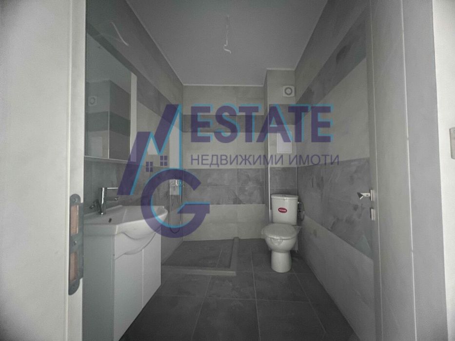 Двустаен апартамент завършен до ключ в сграда с АКТ 16 в гр. Поморие.