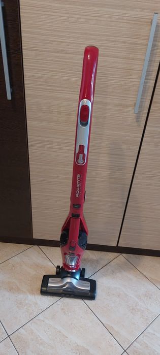 Vând Aspirator Vertical fără fir ,ROWENTA 21.6v
