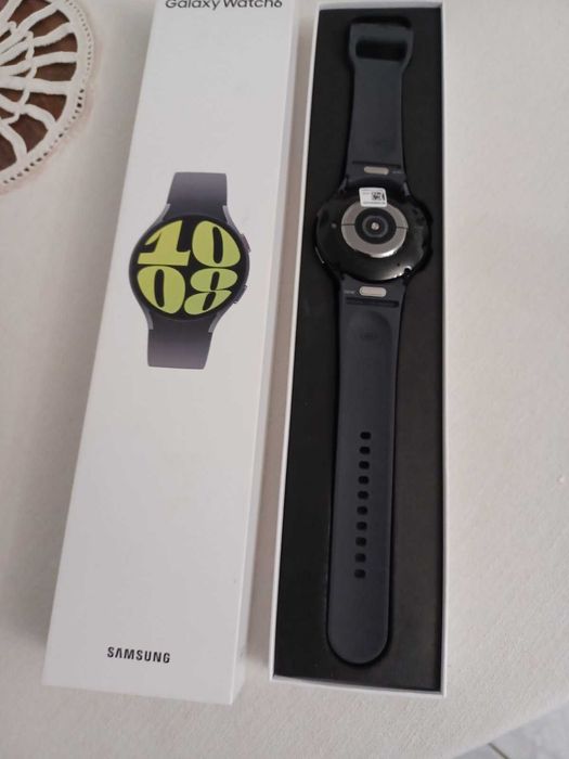 Смарт часовник Samsung