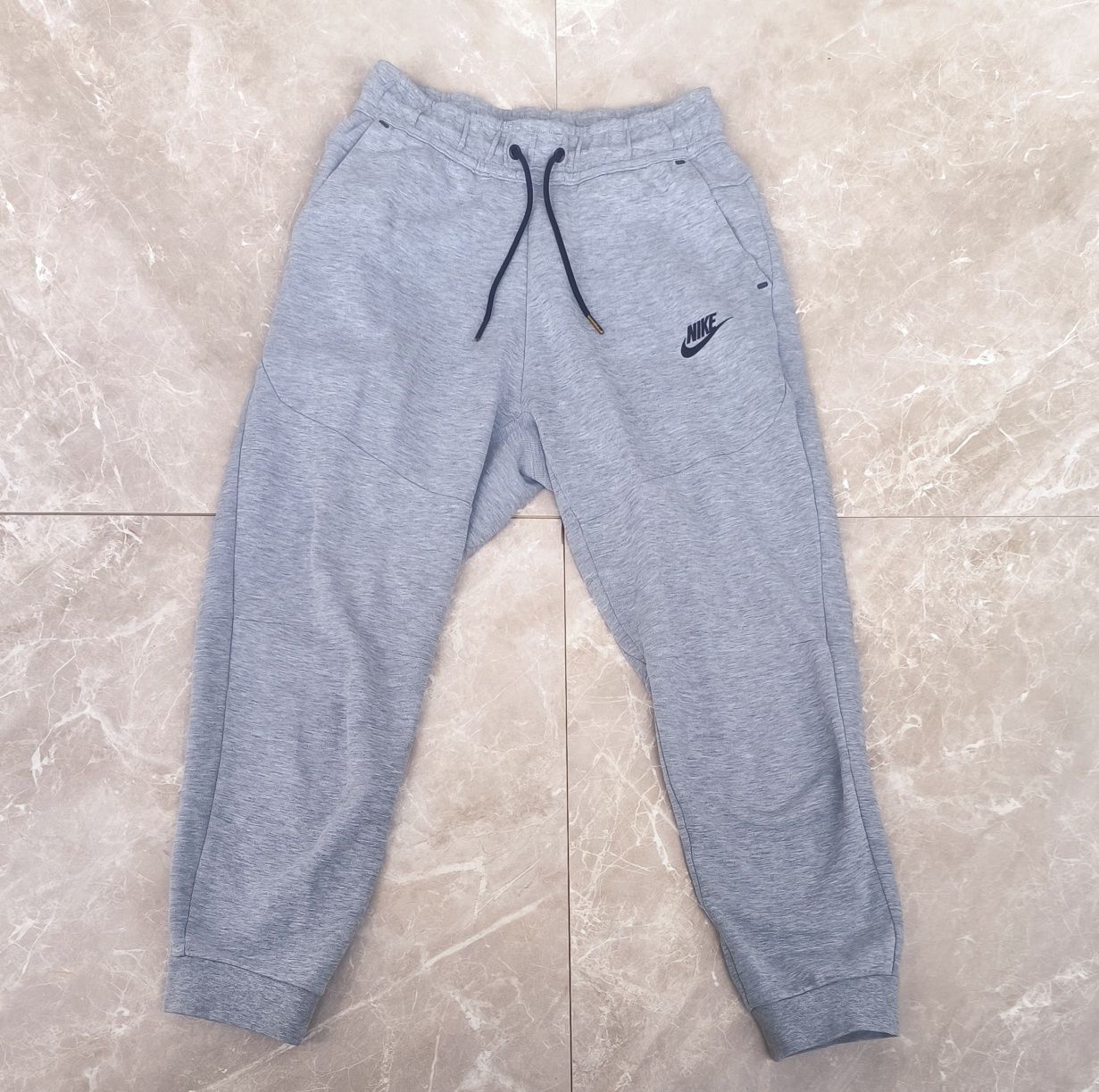Nike Sportswear Tech 147 - 158