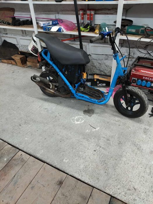 Honda dio af 27 цяла или на части пали и върви