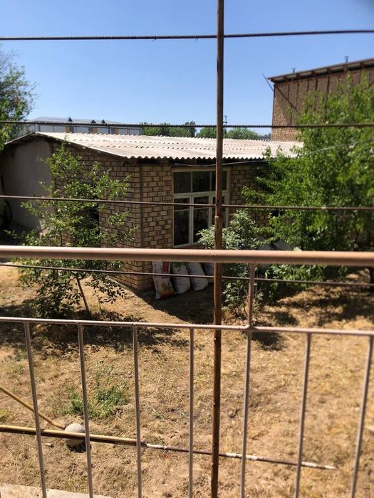 Uchtepa 25 mavzeda yer bor 3.7