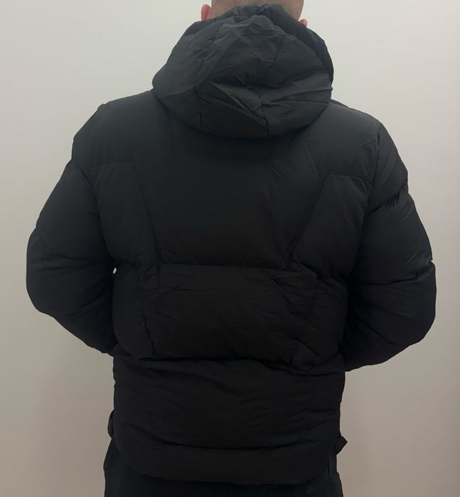 Мъжки зимни якета различни цветове