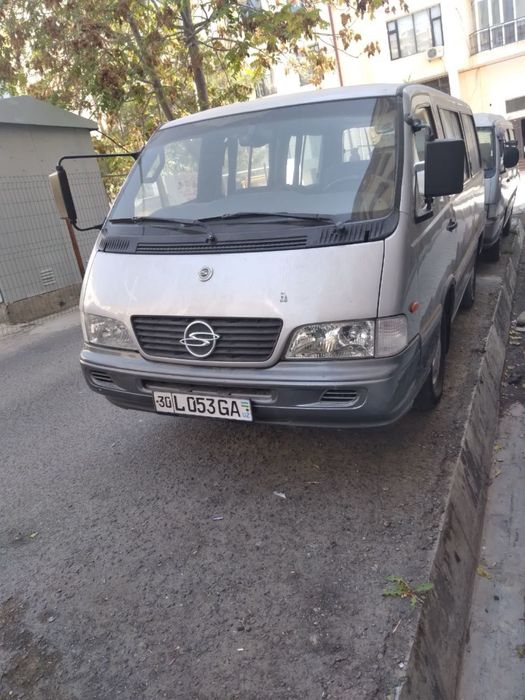 istana moshina sotiladi