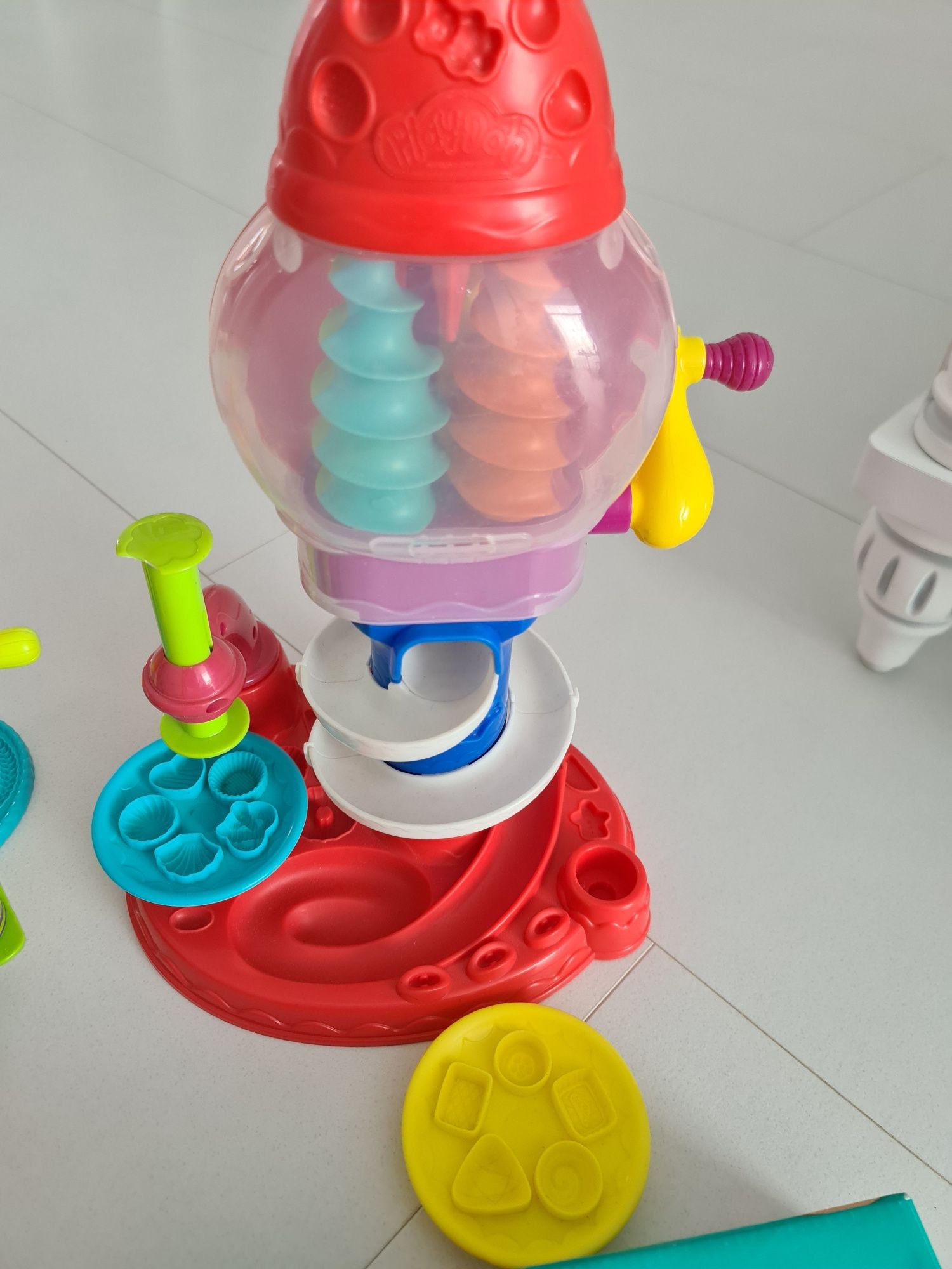 Play-Doh играчки