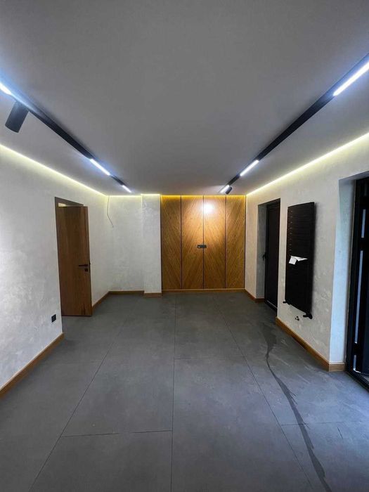 Коммерческое Помещение Ул.Ойбек ор-р Госпитальный рынок