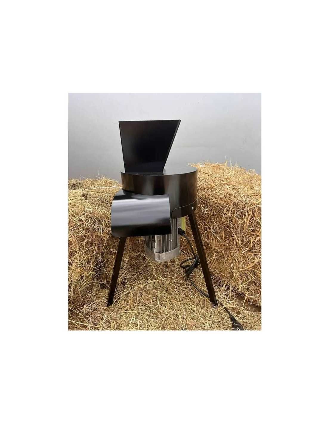 Tocator paie lucerna coceni strujean porumb 2,5 kW, 220 V