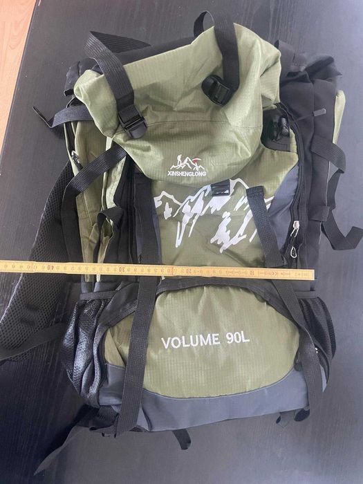 Ghiozdan mare de calatorii/ munte, 90L capacitate, nou si nefolosit