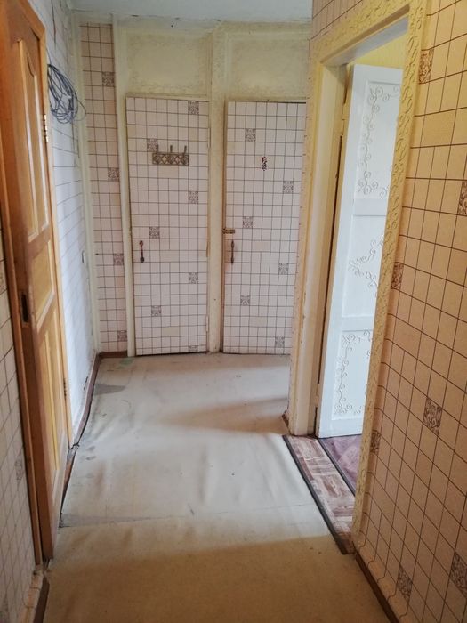 Продам 2 ком квартиру на 4 этаже