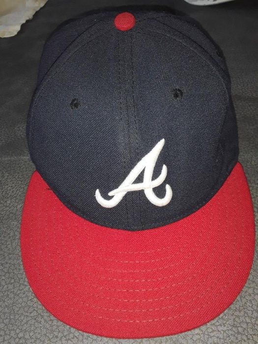 Нови, оригинални шапки с права козирка