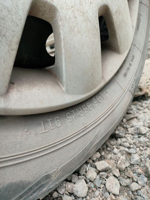 Dezmembrari  VW GOLF 4  1997  > 2006 1.6 Benzina