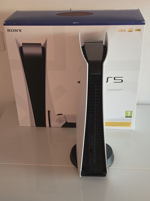 Конзола PS5+ 2 бр. Контролер Wireless DualSense