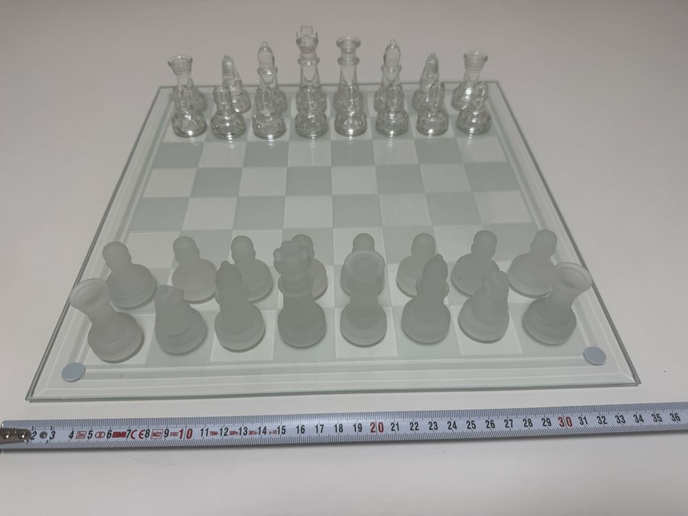 Стеклянные шахматы -35 см