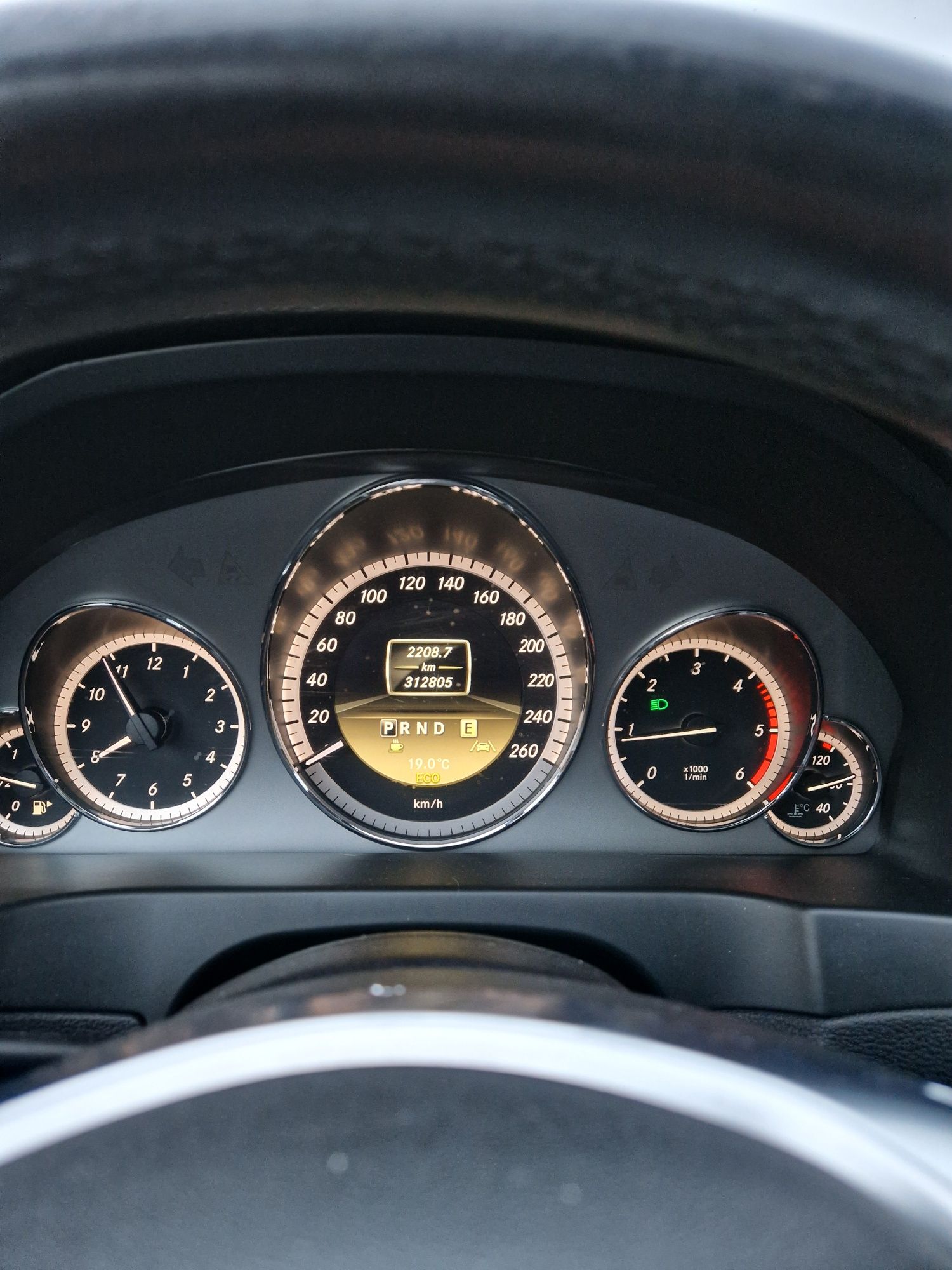 Mercedes-Benz E 250 coupé amg pachet [Panoramic]