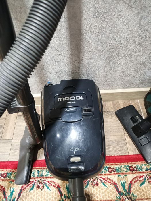 Продается пылесос SHARP