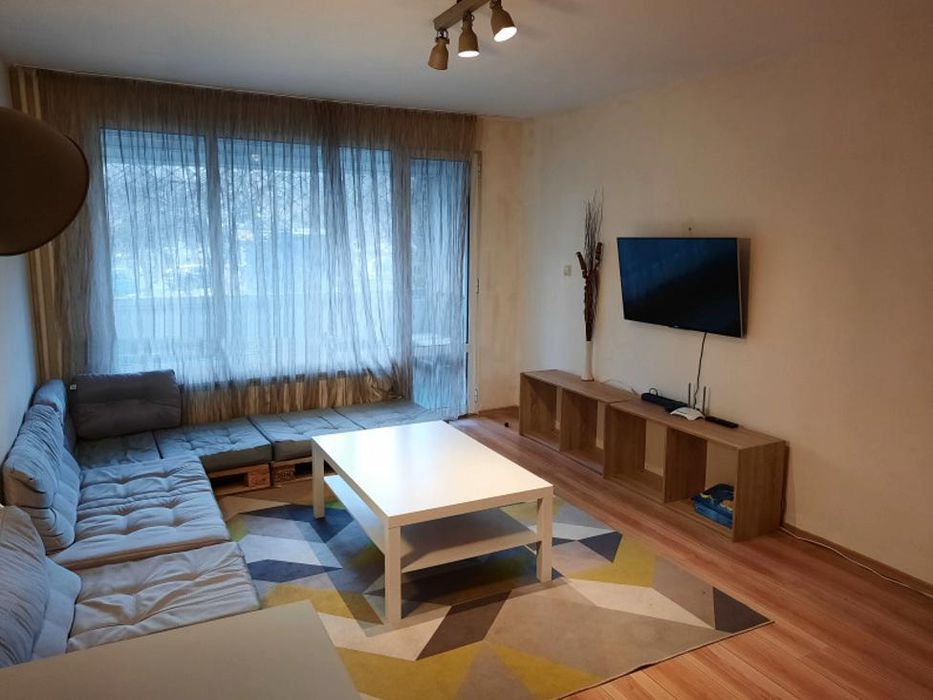 Дава се под наем Двустаен апартамент в София, Хиподрума - 70 кв.м за 600 € - Снимка #1