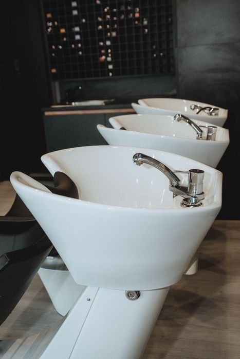 Фризьорски стол с мивка