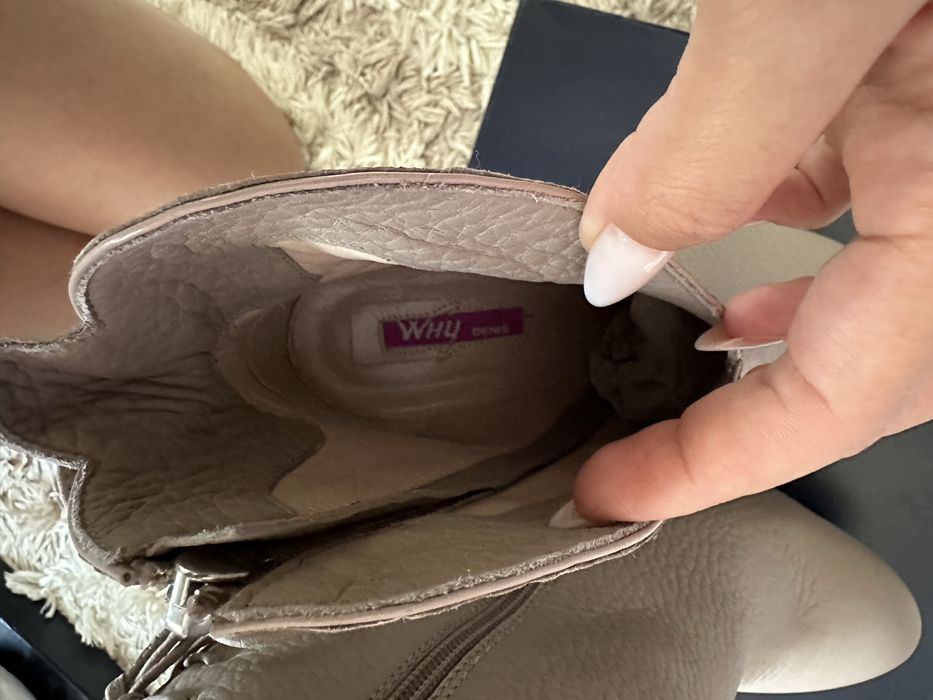 Vand ghete din piele Why Denis marimea 39 ca noi