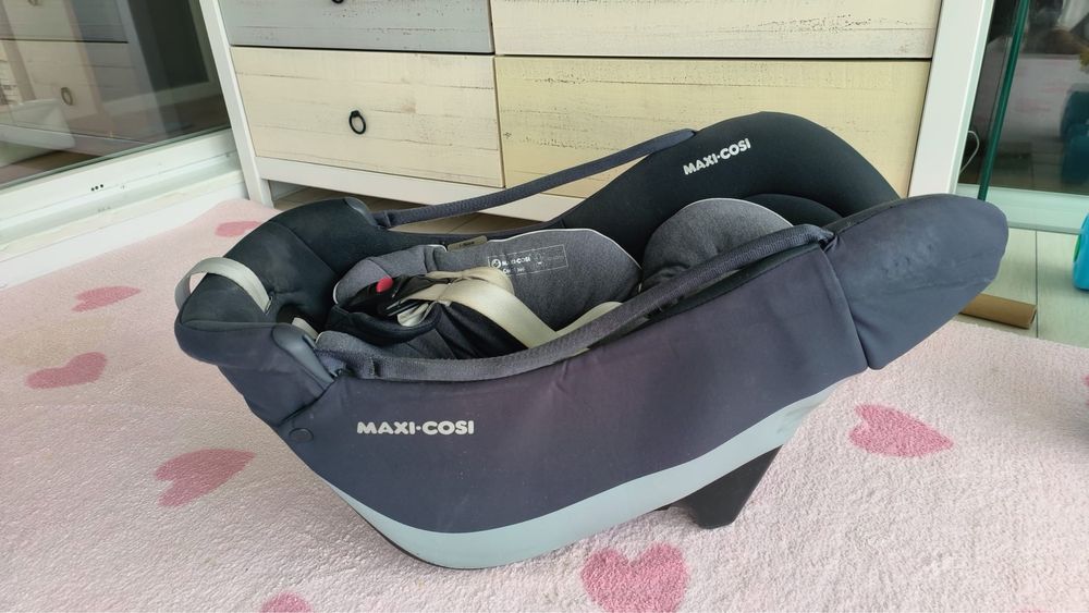 Maxi Cosi Coral 360 + основа Maxi Cosi Family Fix
