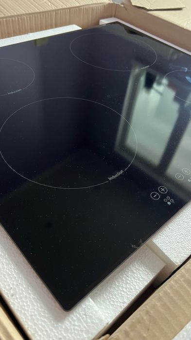 Plită inducție DeLonghi 60 cm