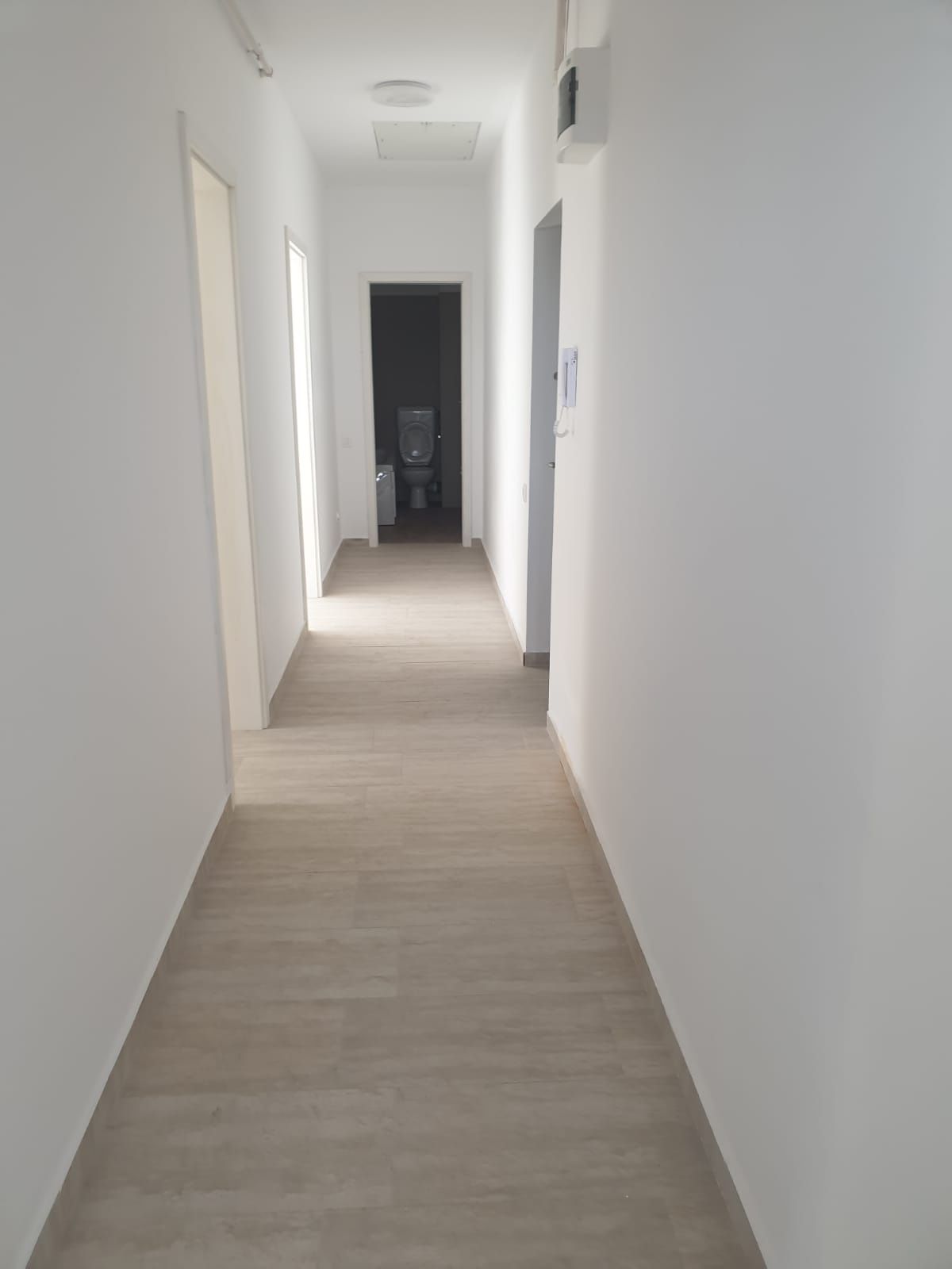 Apartament 3 camere et4 Drumul osiei 68 Kaufland Auchan militari sec 6
