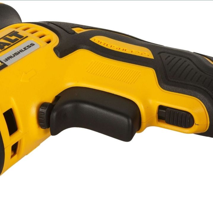 Винтоверт за гипсокартон Dewalt DCF620NT 18V Brushless