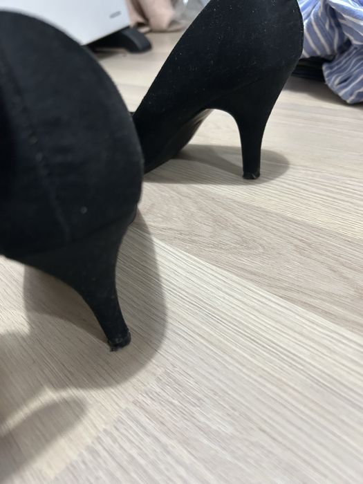 Токове, ниски, велур