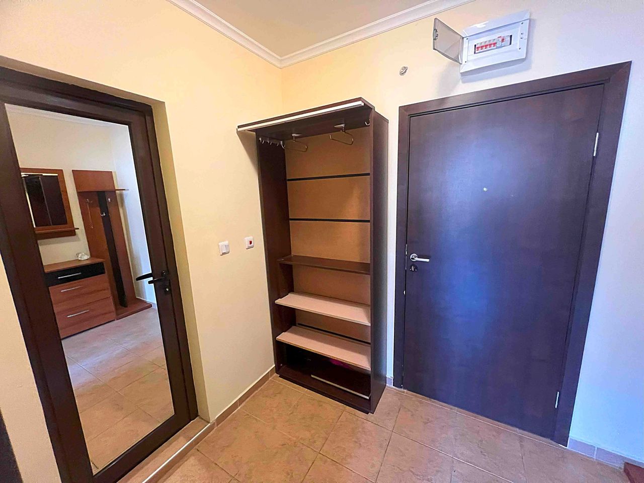 Продава се Едностаен апартамент в к.к. Елените - 42 кв.м за 917 €/кв.м - Снимка #9