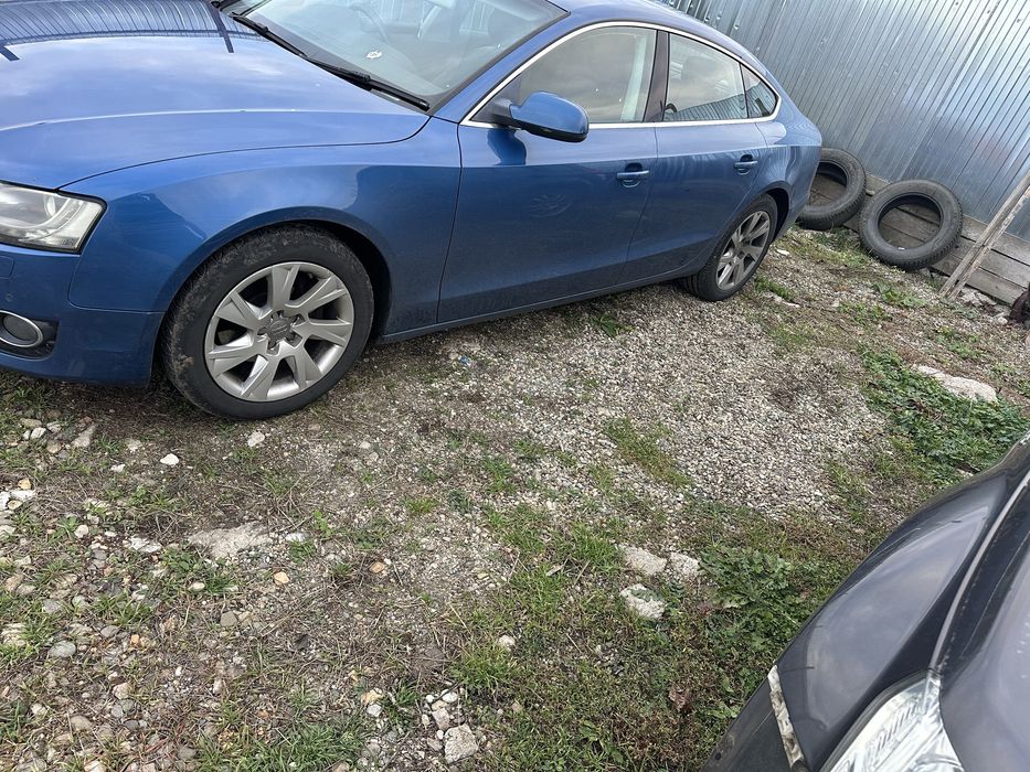 Dezmembrari Audi A 5 2011