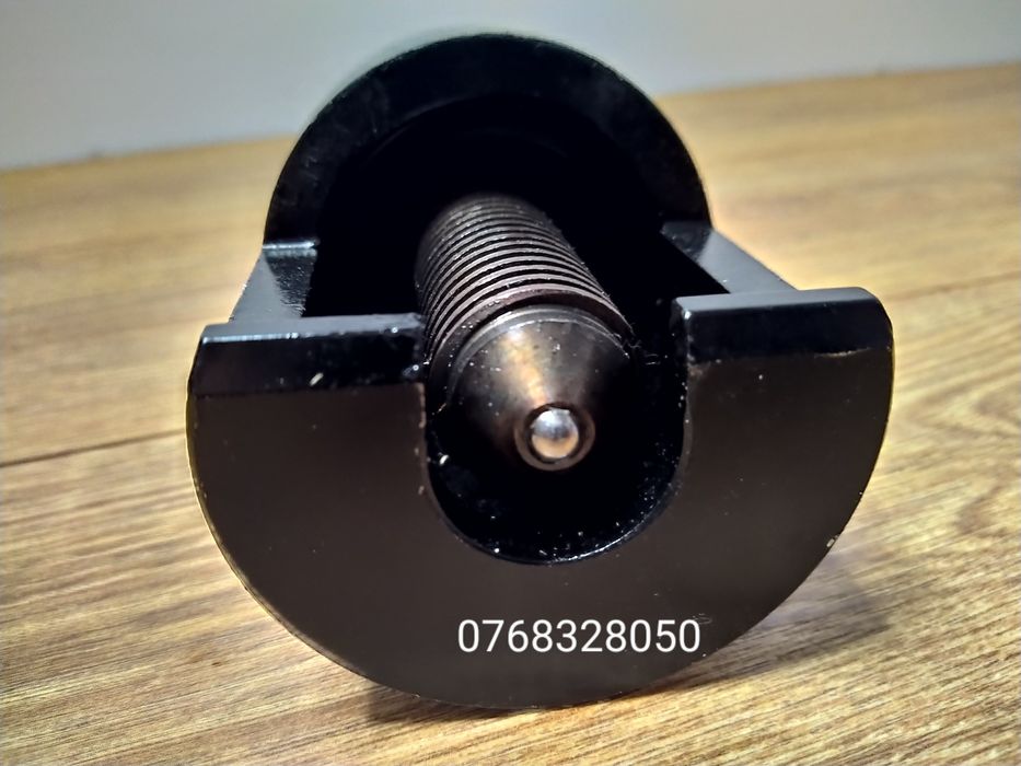 Extractor rotule, pivoti pentru camioane, furgonete, jeepuri etc