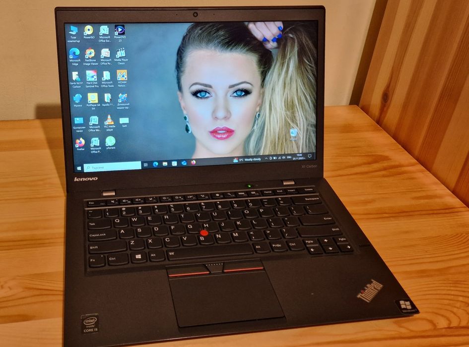 Продавам лаптоп Lenovo Thinkpad X1 Carbon