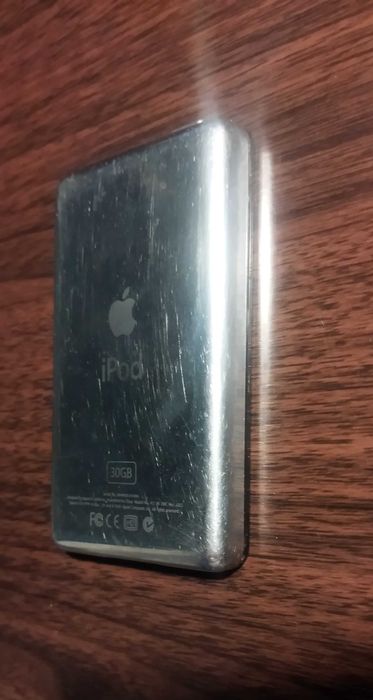 Apple iPod Classic 30GB Wolfson DAC MP3 Player