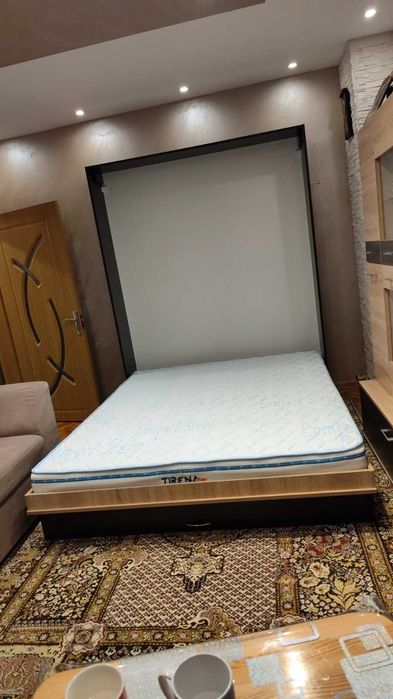 Падащо легло с матрак