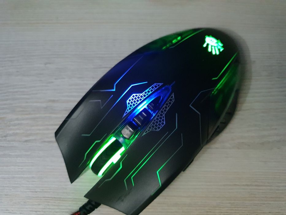 Gaming Mouse sotiladi donasi 100 000 dan