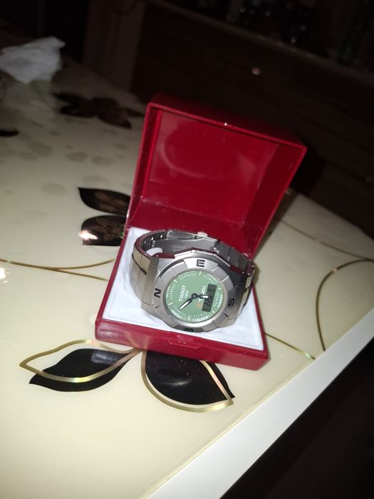 Ceas tissot T touch trekking