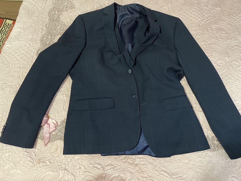 Мужские костюмы