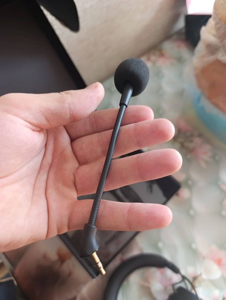 HyperX Cloud Mix naushnik