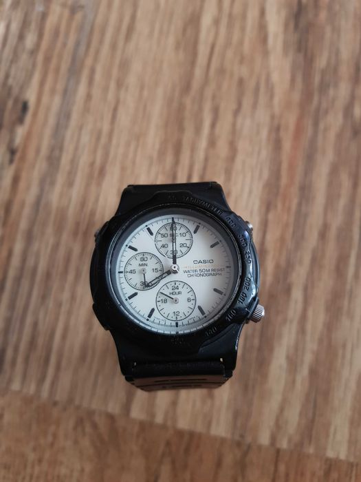 Ceas Casio MWB-10 – Chronograph, Water Resistant 50M