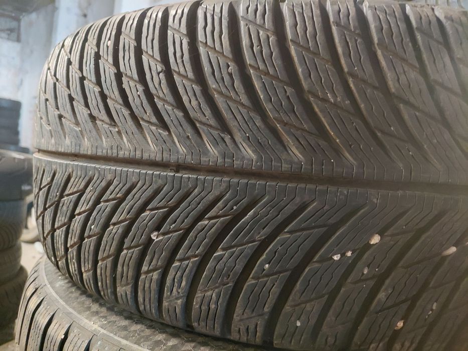 235/45/18" Michelin 4бр.гуми