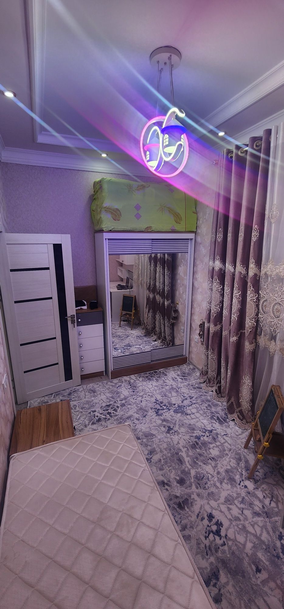Ижарага 3 хонали квартира берилади