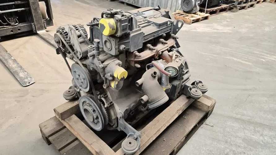 Motor complet Deutz TCD2012L042V - Piese motor Deutz