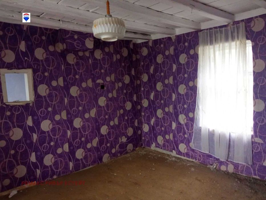 Продава се Къща в с. Бъзън, Област Русе - 119 кв.м за 302 €/кв.м - Снимка #10